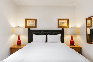 2 soverom, skrivebord, strykejern/-brett og wi-fi