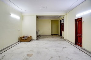 Handrails in stairways
