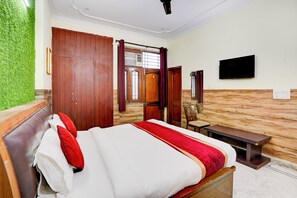 Superior Double Room, City View | Laptop workspace, soundproofing, free WiFi - The Everest 43 (Noida)