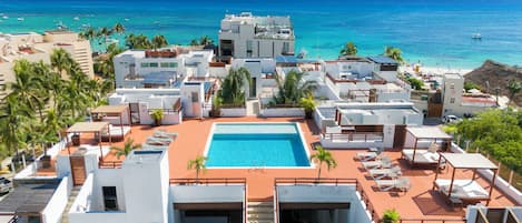 Piscina a l'aire lliure