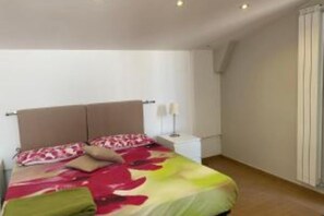 3 Schlafzimmer, Bügeleisen/Bügelbrett, WLAN, Bettwäsche