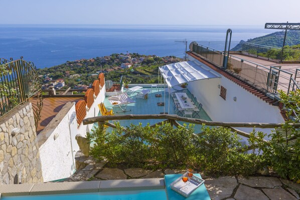 Villa, Smoking | 4 bedrooms