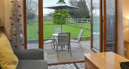 Little Acres Cottage