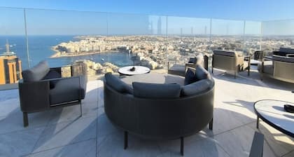 Mercury Tower 13thFloor Studio Panoramic Views in Iconic Zaha Hadid, St. Julians