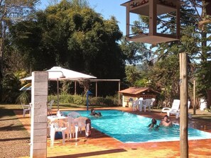 Utomhuspool