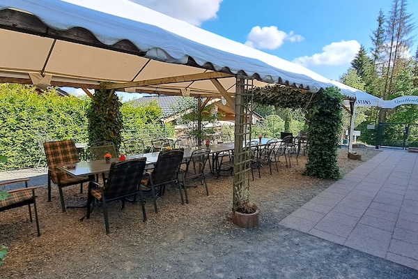 تناول الطعام بالخارج