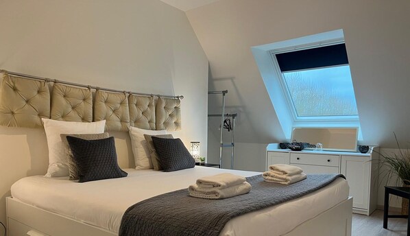 2 slaapkamers, een strijkplank/strijkijzer, wifi, beddengoed