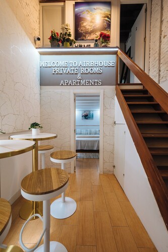 airbhouse private rooms & apartments 