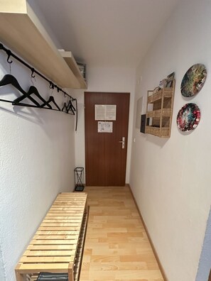 Interior - Cozy apartment on a mountain lake in a vacation resort with pool (Schluchsee)