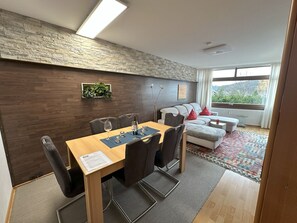 Interior - Cozy apartment on a mountain lake in a vacation resort with pool (Schluchsee)