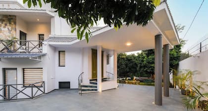 Villa Sierra Sky - Exquisite & Elegant 4 Bedroom Villa