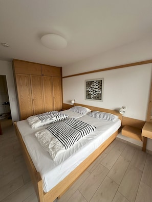 1 Schlafzimmer, Reisekinderbett, kostenloses WLAN