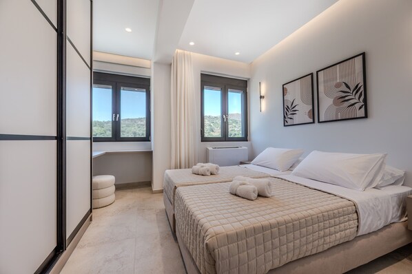 7 bedrooms, in-room safe, iron/ironing board, free WiFi