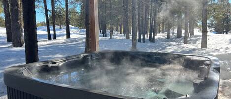 Bain à remous extérieur