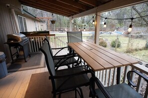 تناول الطعام بالخارج
