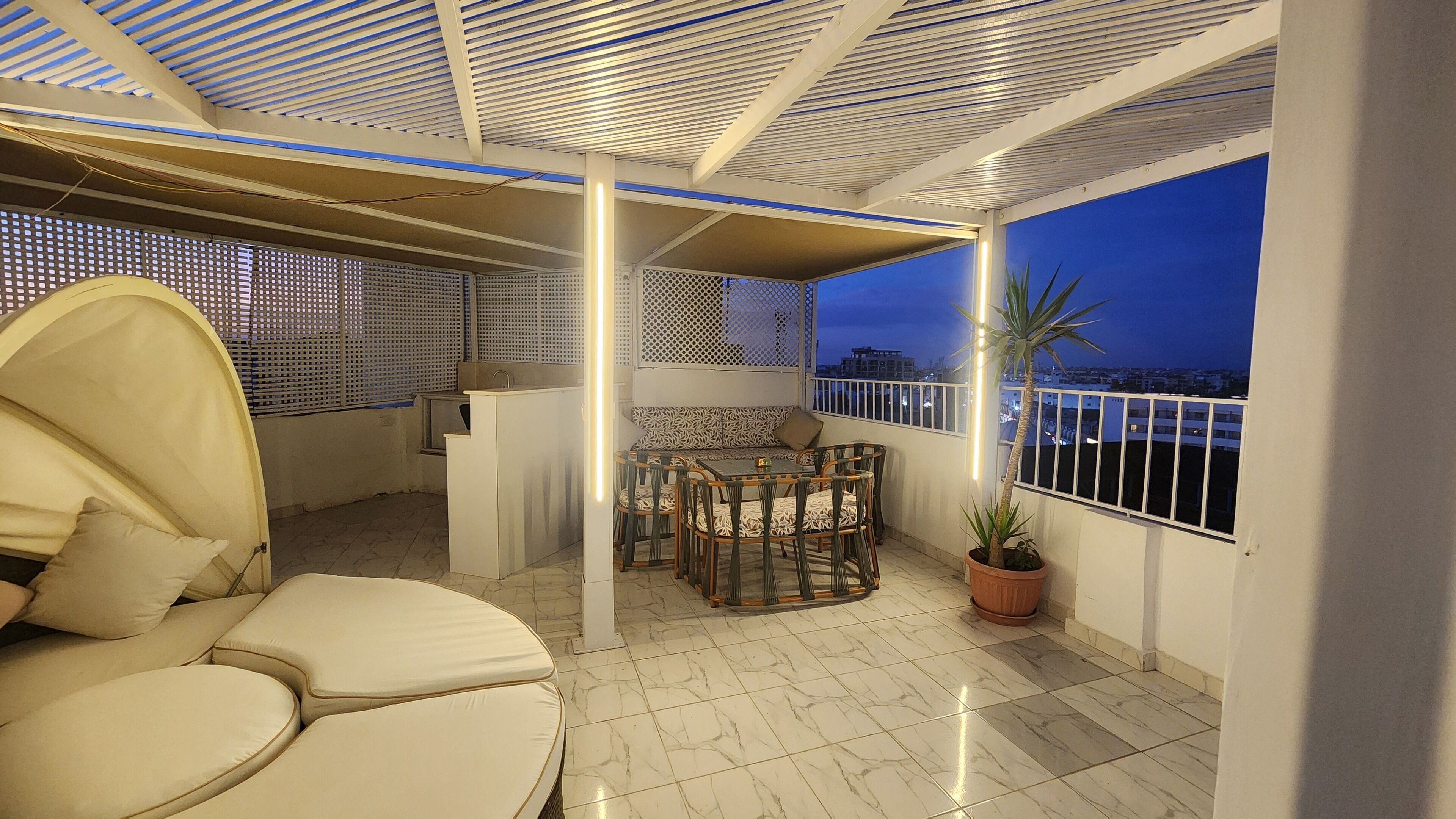 Photo - White Roof - Hurghada