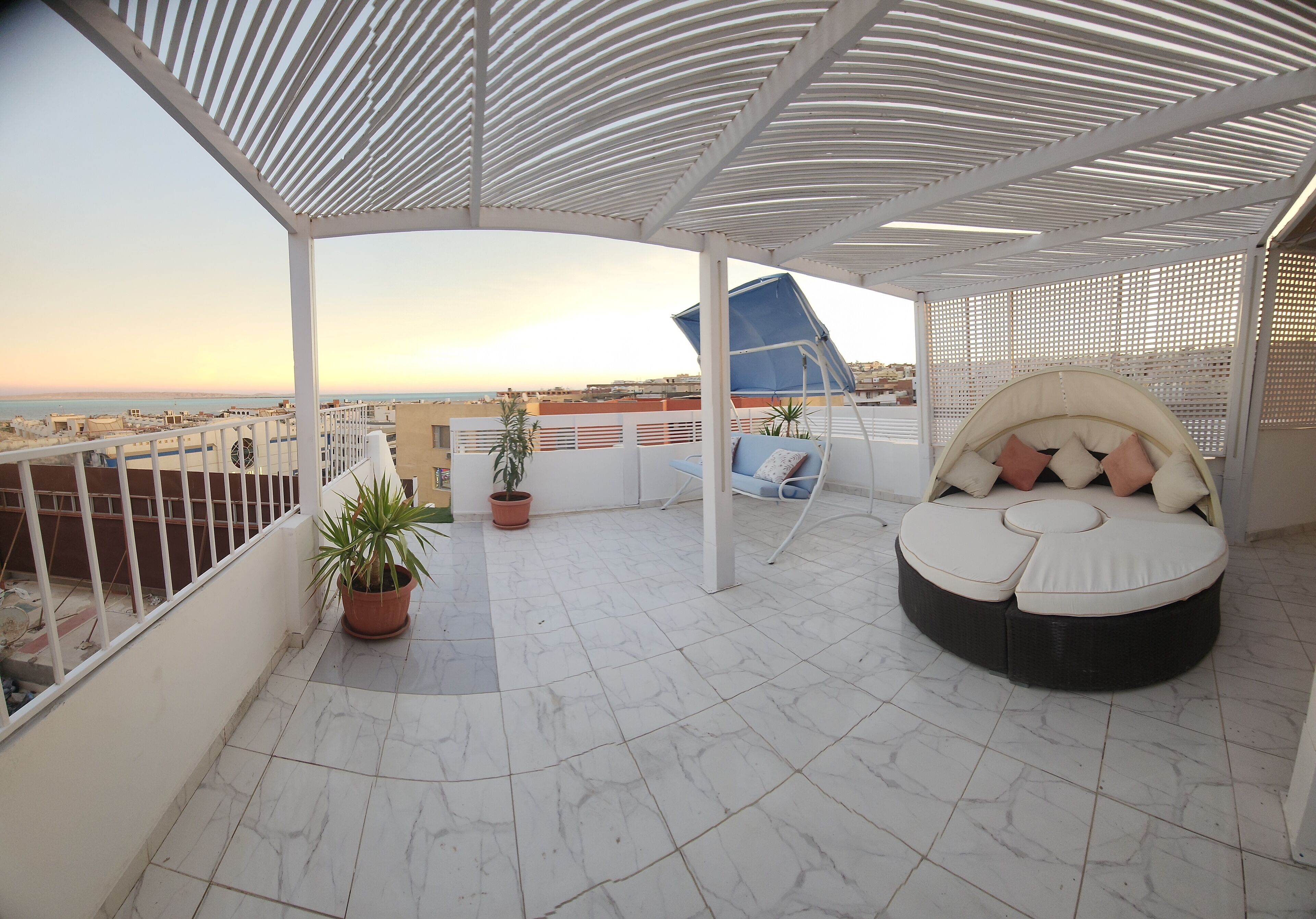 Photo - White Roof - Hurghada