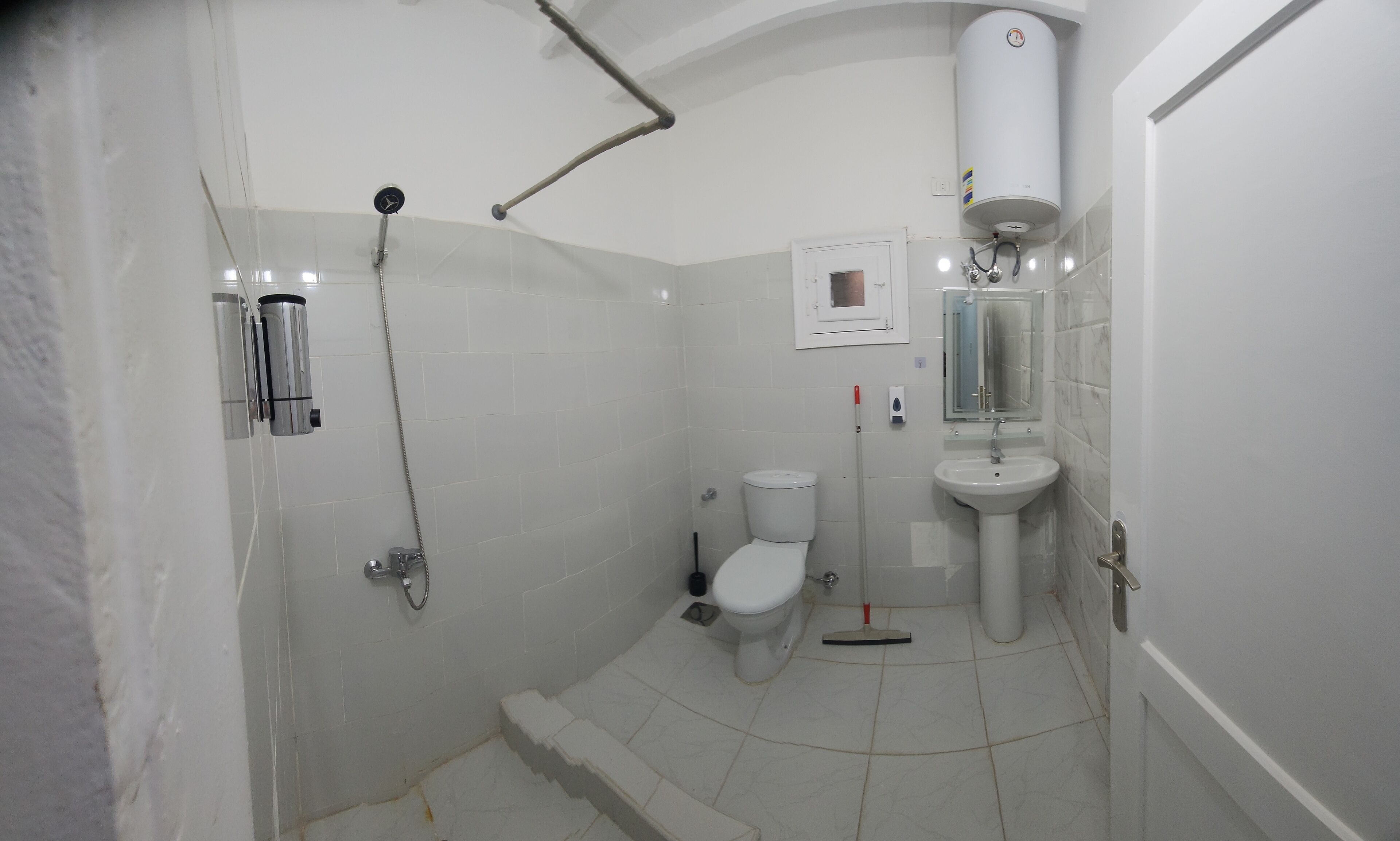 Toallas, jabón, papel higiénico