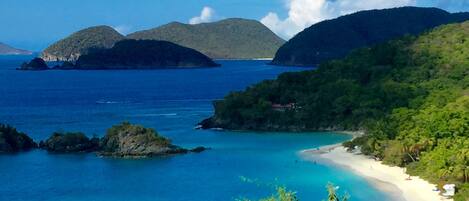 Liegestühle, Strandtücher