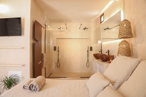 1 soverom, strykejern/-brett, wi-fi (inkludert) og sengetøy