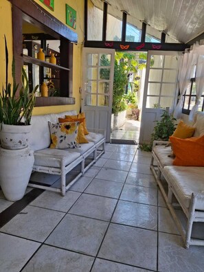 Interior entrance - Axé Brasil (Búzios)