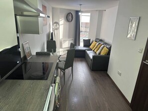 Apartment | Living area | TV