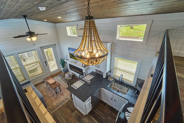 Interior - Lil Lake House! Modern Tiny Home! (Sevierville)
