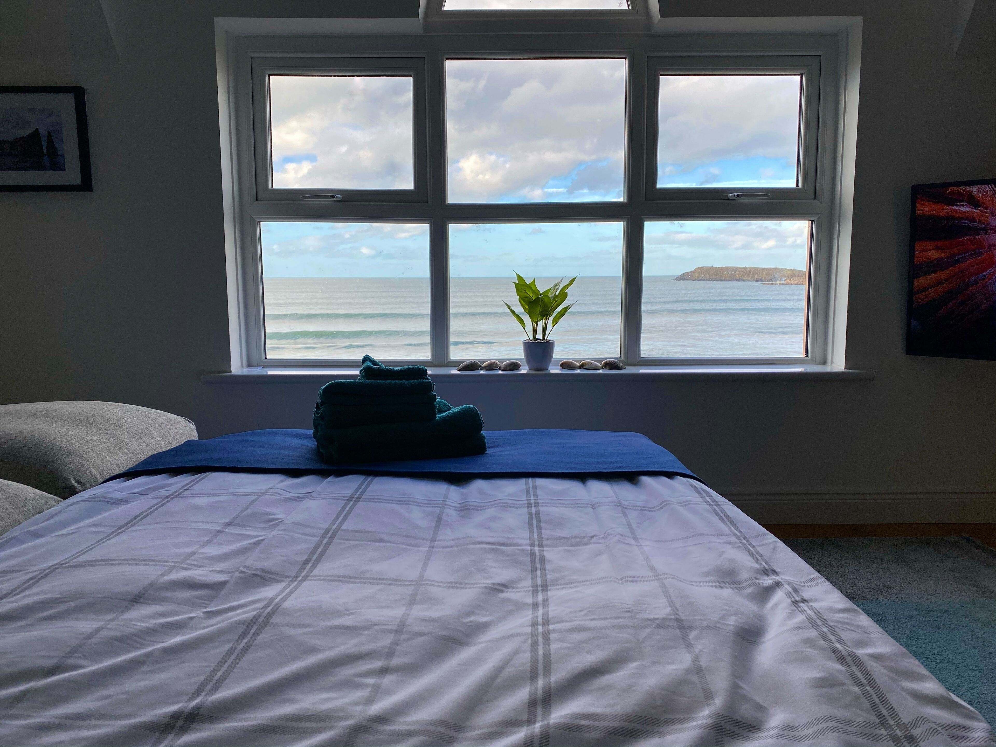 2 chambres, fer et planche à repasser, Wi-Fi, draps fournis