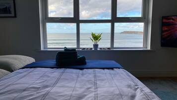 2 chambres, fer et planche Ă repasser, Wi-Fi, draps fournis