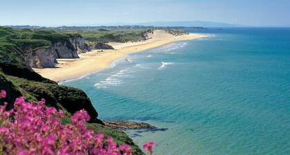 Sound of the Sea - Portrush Apartment