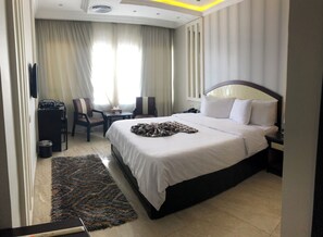 Deluxe Double or Twin Room, Sea View | In-room safe, laptop workspace, soundproofing, iron/ironing board - Fleet Club Mahrousa (Alexandria)