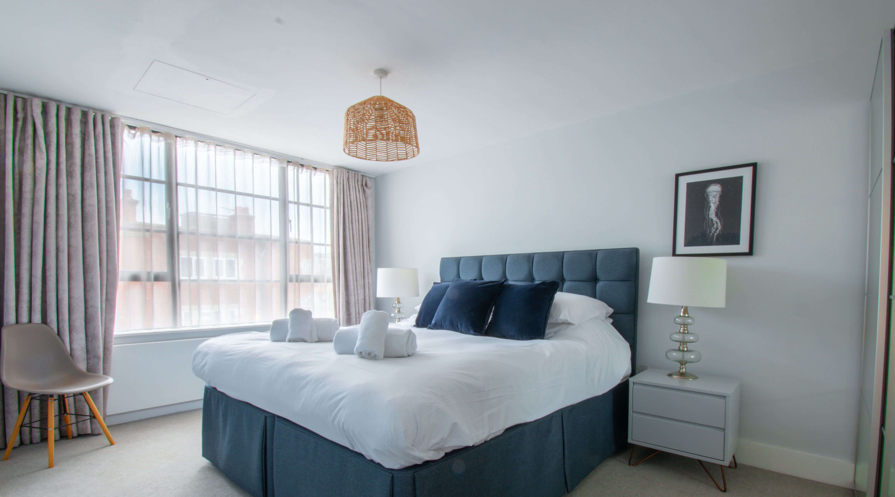 2 bedrooms, iron/ironing board, Internet, bed sheets