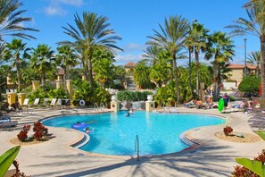 Piscine extérieure, piscine chauffée