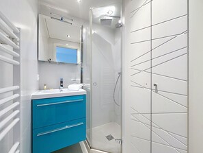 Haartrockner, Handtücher