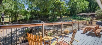 Villa Vino! Spacious 6bd + hot tub in wine country