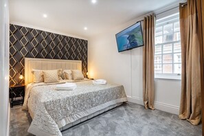 3 chambres, fer et planche à repasser, Wi-Fi gratuit, draps fournis