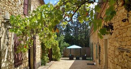 A lovely cottage where guests are in a quiet place completely private.