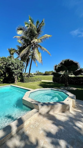 Luxury Golf Villa in Exclusive Punta Cana Resort