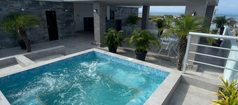 Modern Apartment in Salinas