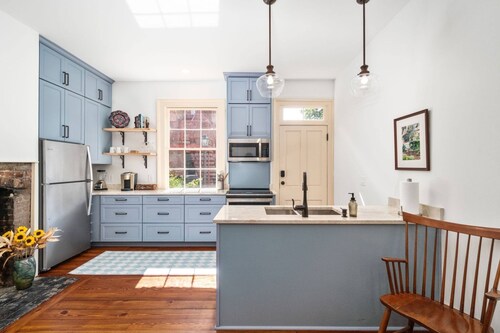 301 on Hancock - One Bedroom Apartment, Sleeps 4