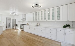 Private kitchen - Dallas Cottage in Lux (Dallas)