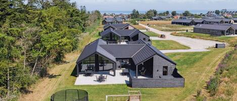 House | Bahagian luar