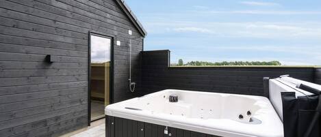 House | Spa treatment