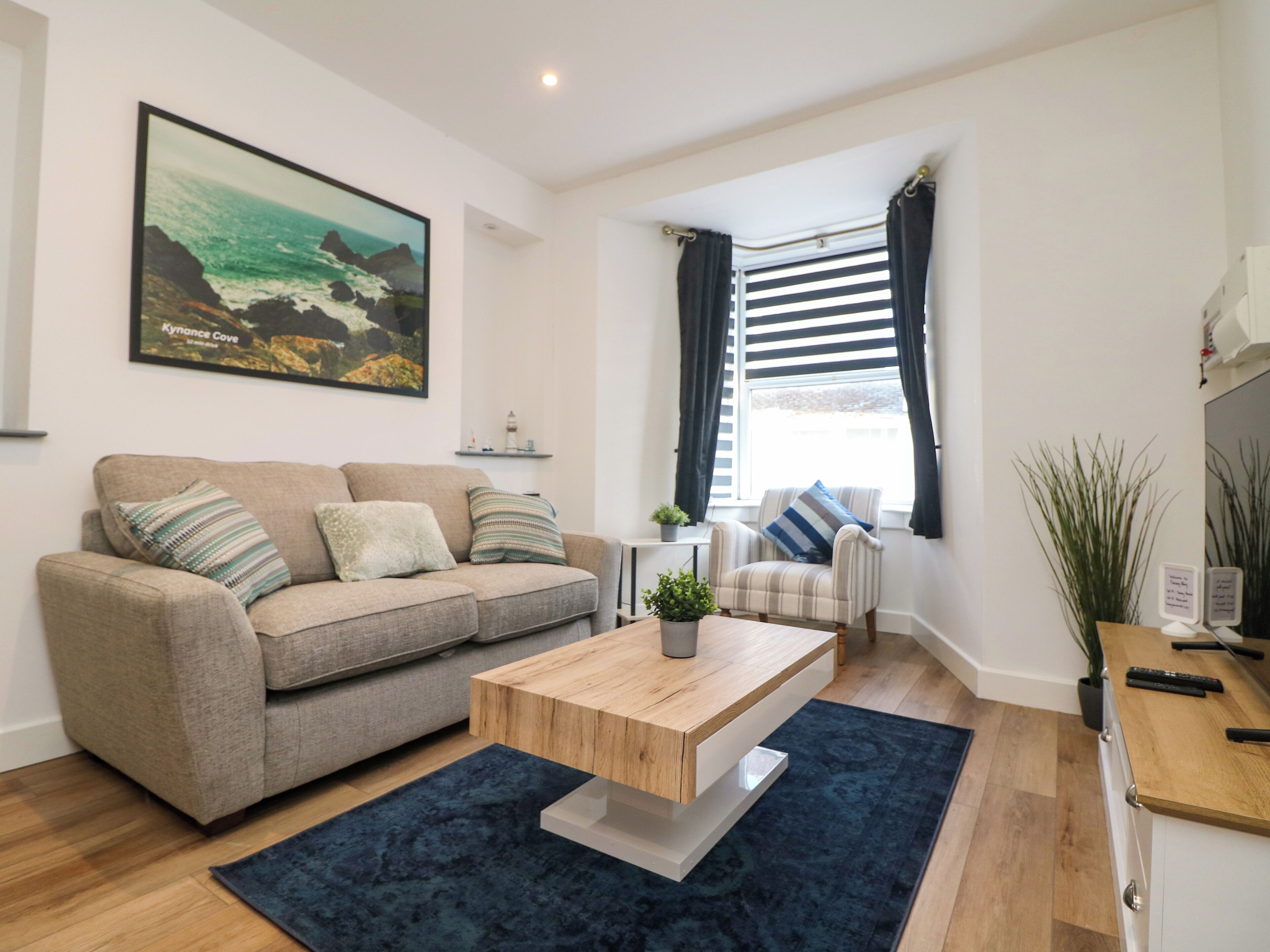 Savoy Bay, Pet Friendly, Country Holiday Cottage In Mullion - Porthleven