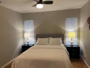 2 bedrooms, iron/ironing board, WiFi, bed sheets