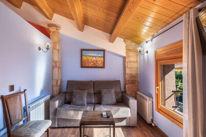 Apartment 'Petronila' with Wi-Fi and Air Conditioning