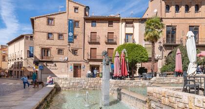 Apartment 'Petronila' with Wi-Fi and Air Conditioning