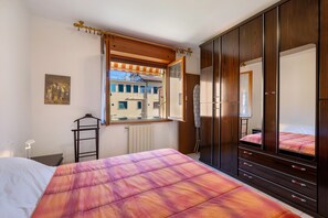 1 camera, Wi-Fi gratuito, lenzuola