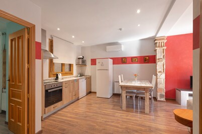 Apartment 'Apartamento Rica' with Private Terrace, Wi-Fi and Air Conditioning