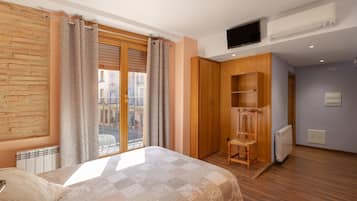 2 slaapkamers, een strijkplank/strijkijzer, gratis wifi, beddengoed